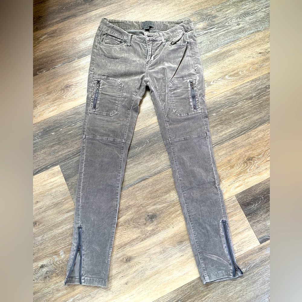 Grey converse cargo cords